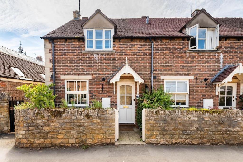 Central Village Cottage, The Corders Moreton-in-Marsh Экстерьер фото
